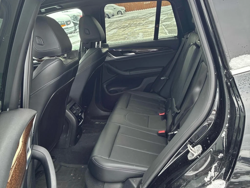 BMW X3 * xDrive30i * CARFAX *    | Mobile.bg   11