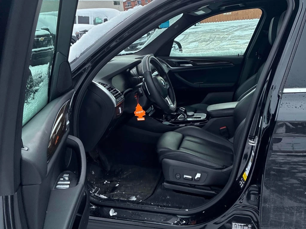 BMW X3 * xDrive30i * CARFAX *    | Mobile.bg   5