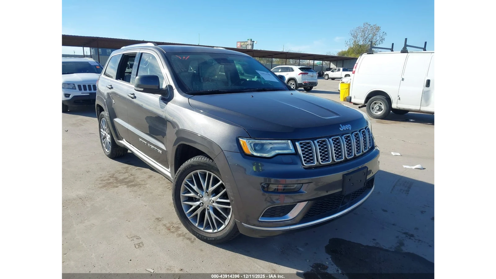 Jeep Grand cherokee SUMMIT 4X4 - изображение 3