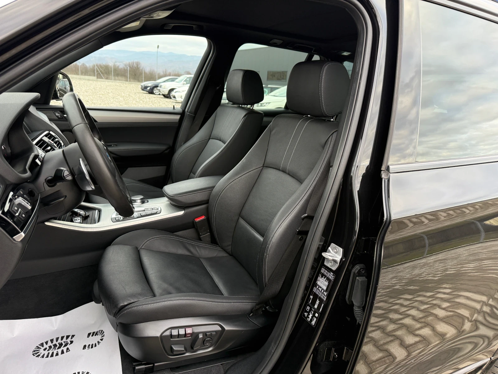 BMW X3 M-PAKET/HEAD-UP/PANORAMA/CAMERA/HARMAN KARDON - изображение 10