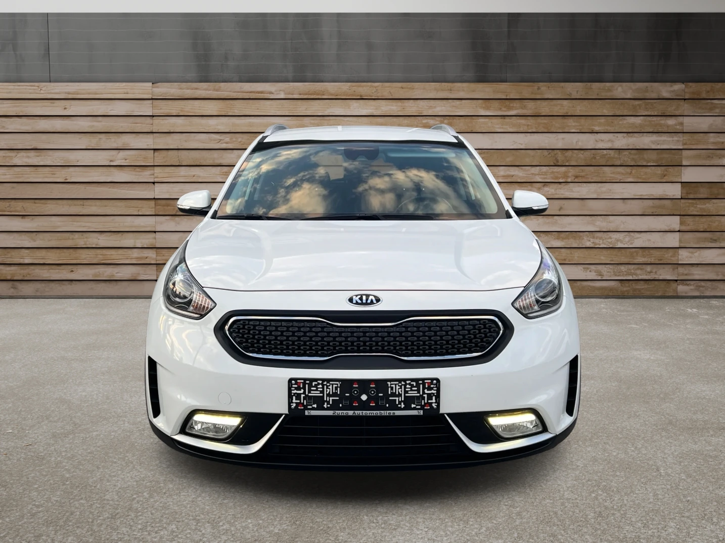 Kia Niro Hybrid 1.6GDi HEV * * ПРОЧЕТИ ОПИСАНИЕТО* * , снимка 2 - Автомобили и джипове - 53989111