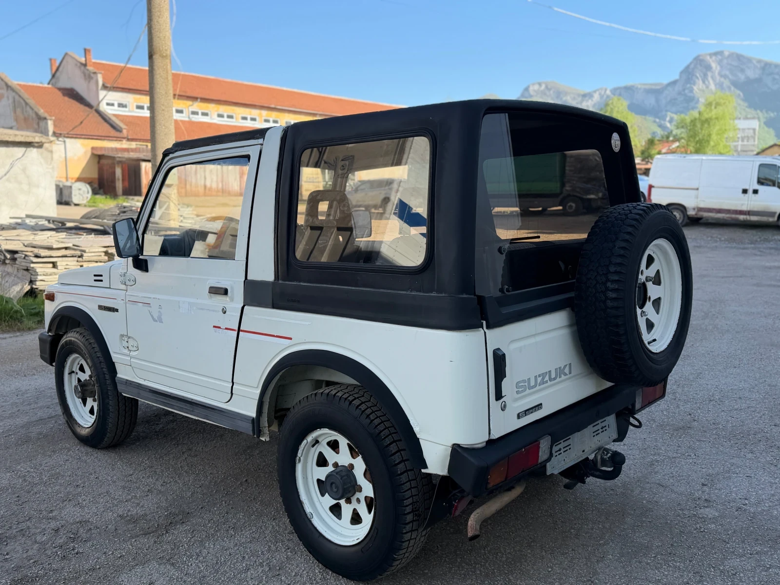 Suzuki Samurai 1.3i, снимка 3 - Автомобили и джипове - 54336225
