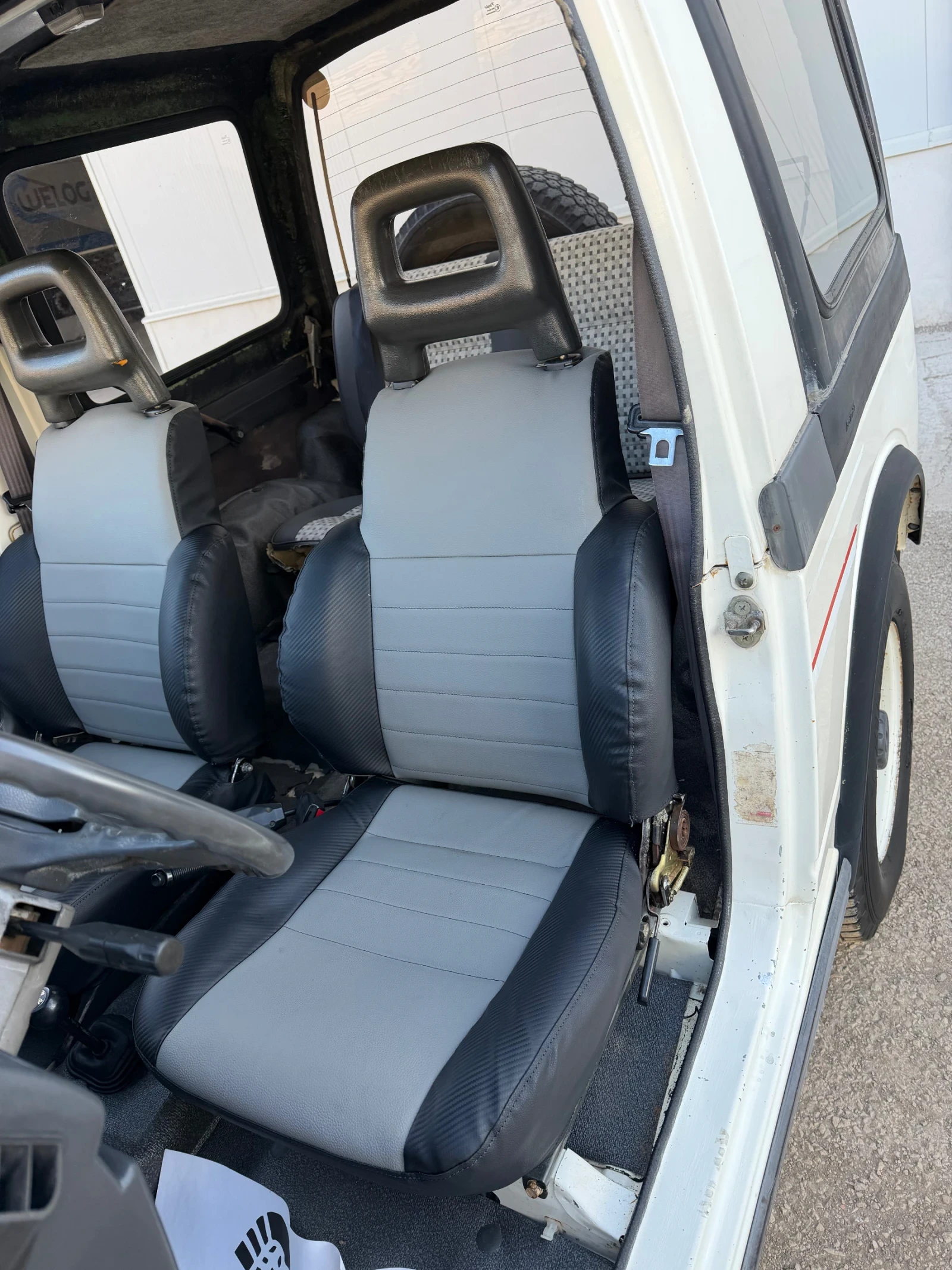 Suzuki Samurai 1.3i, снимка 12 - Автомобили и джипове - 54336225