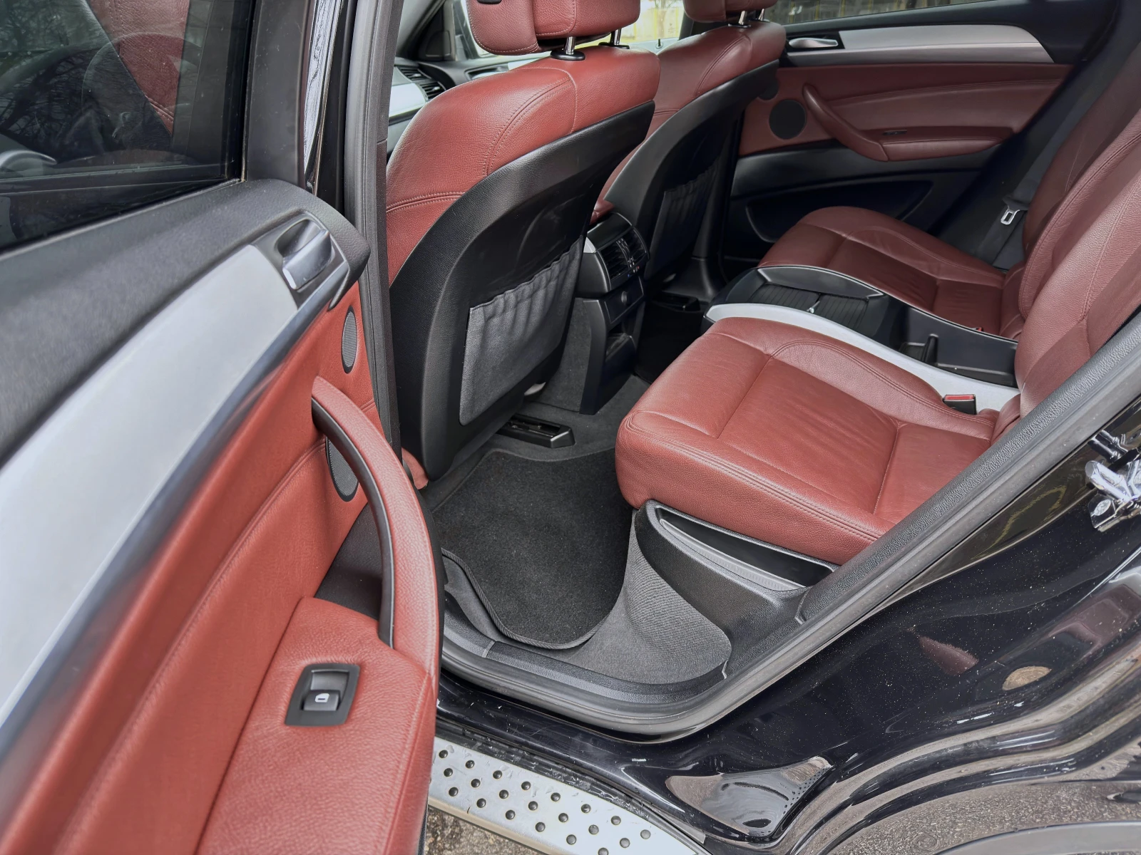 BMW X6 3.5 xD 286k. КАТО НОВ, снимка 12 - Автомобили и джипове - 54607740