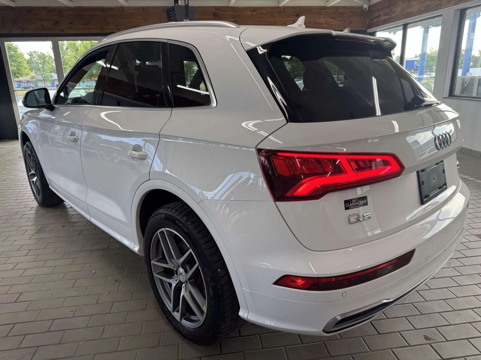 Audi Q5 2.0 TFSI quattro Progressiv / ЦЕНА ДО БГ , снимка 3 - Автомобили и джипове - 54887312