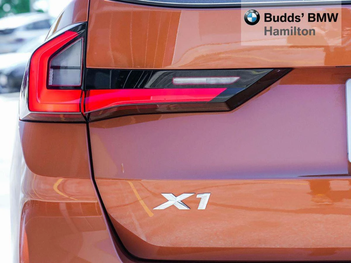 BMW X1 Xdrive28i / 360 / Harman Kardon / ЦЕНА ДО БГ, снимка 8 - Автомобили и джипове - 54947316