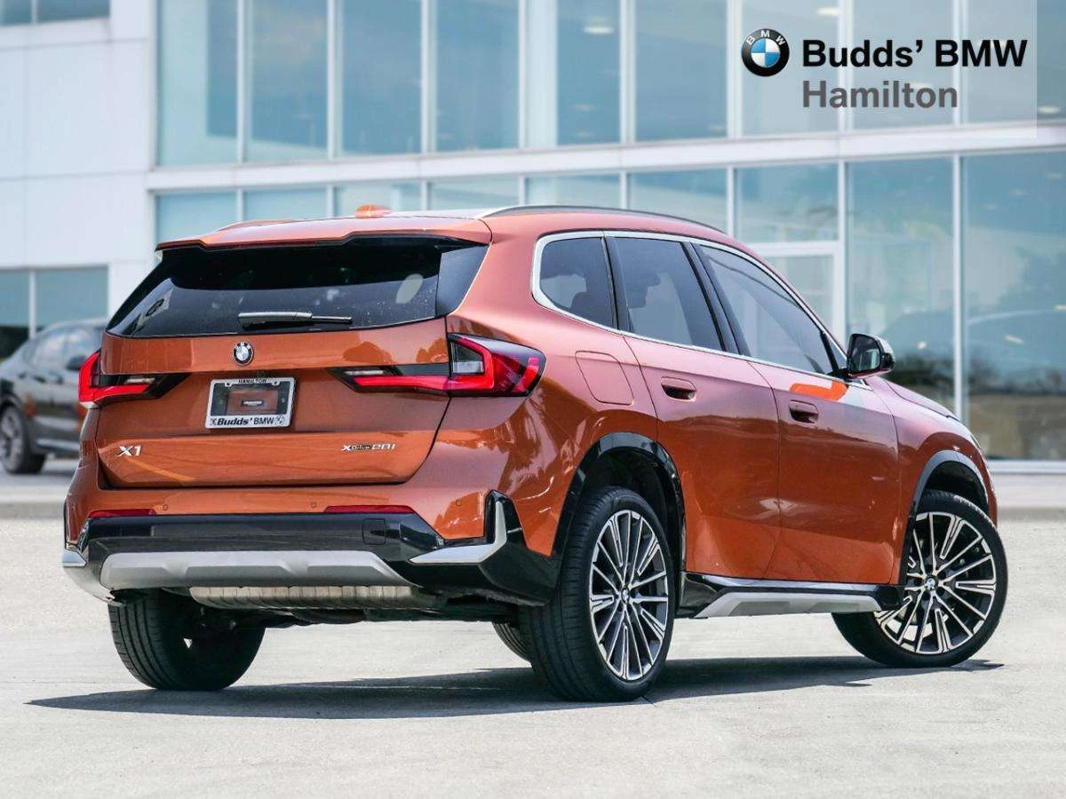 BMW X1 Xdrive28i / 360 / Harman Kardon / ЦЕНА ДО БГ, снимка 2 - Автомобили и джипове - 54947316