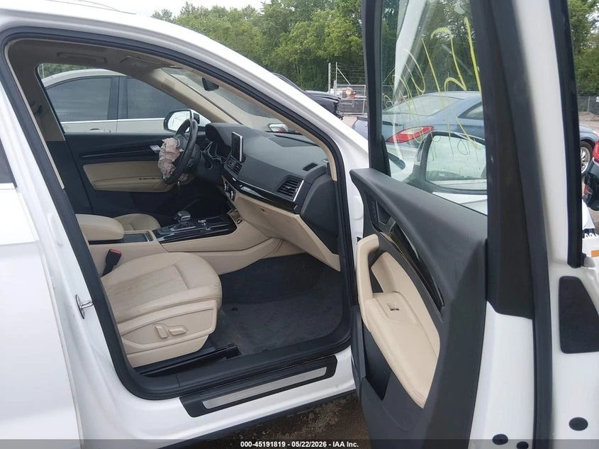 Audi Q5 Premium * АвтоКредит * (ЦЕНА ДО БГ), снимка 9 - Автомобили и джипове - 55533130