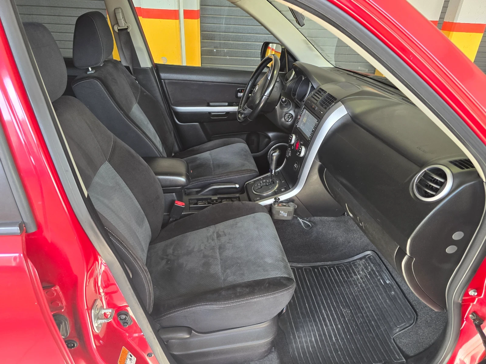 Suzuki Grand vitara, снимка 11 - Автомобили и джипове - 56260588