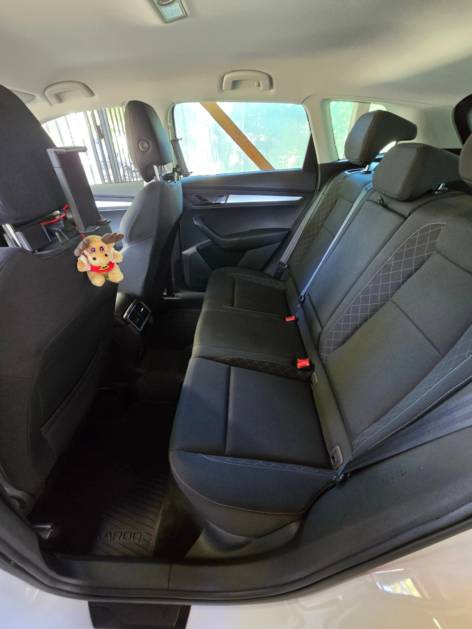 Skoda Karoq 1.5 TSI DSG, снимка 11 - Автомобили и джипове - 56336834