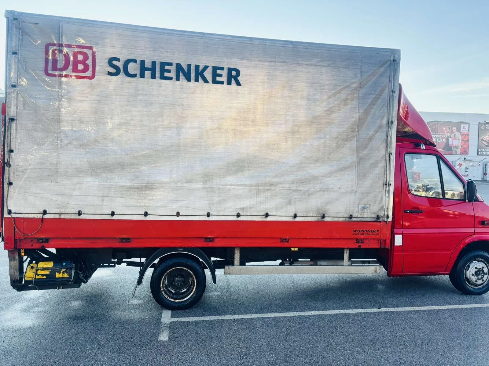 Mercedes-Benz Sprinter 413 Падащ Борд - изображение 3