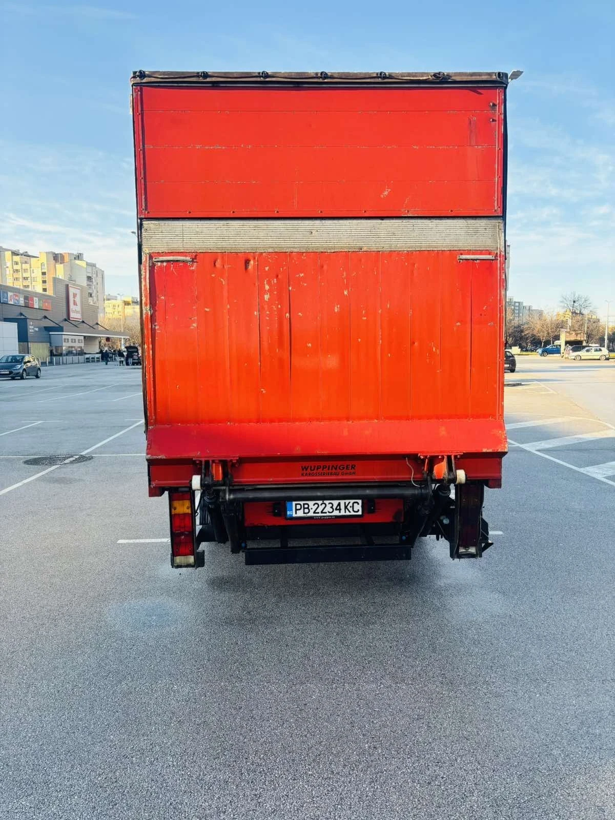 Mercedes-Benz Sprinter 413 Падащ Борд - изображение 4