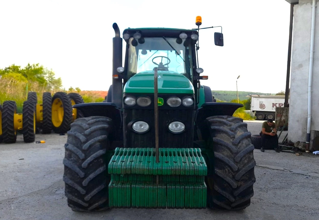 Трактор John Deere 8330 - изображение 6