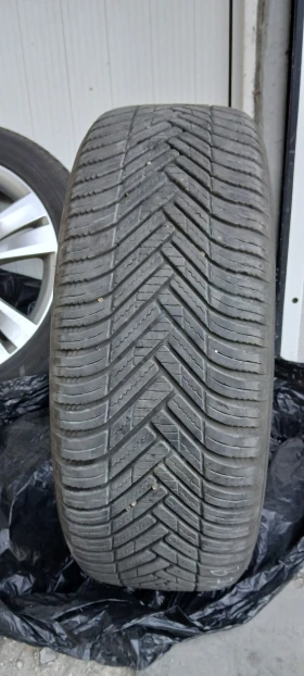 Гуми с джанти Hankook 225/50R18, снимка 9 - Гуми и джанти - 48419795