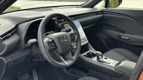 Lexus LBX 1.5 HEV безплатно обслужване до 2031г, снимка 9