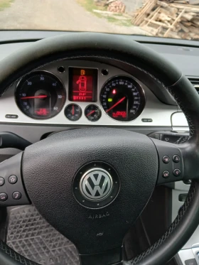 VW Passat 2.0tdi Автомат, снимка 10