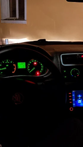 Обява за продажба на Skoda Fabia Skoda Fabia Hatchback 2007 1.2  ~3 500 лв. - изображение 7