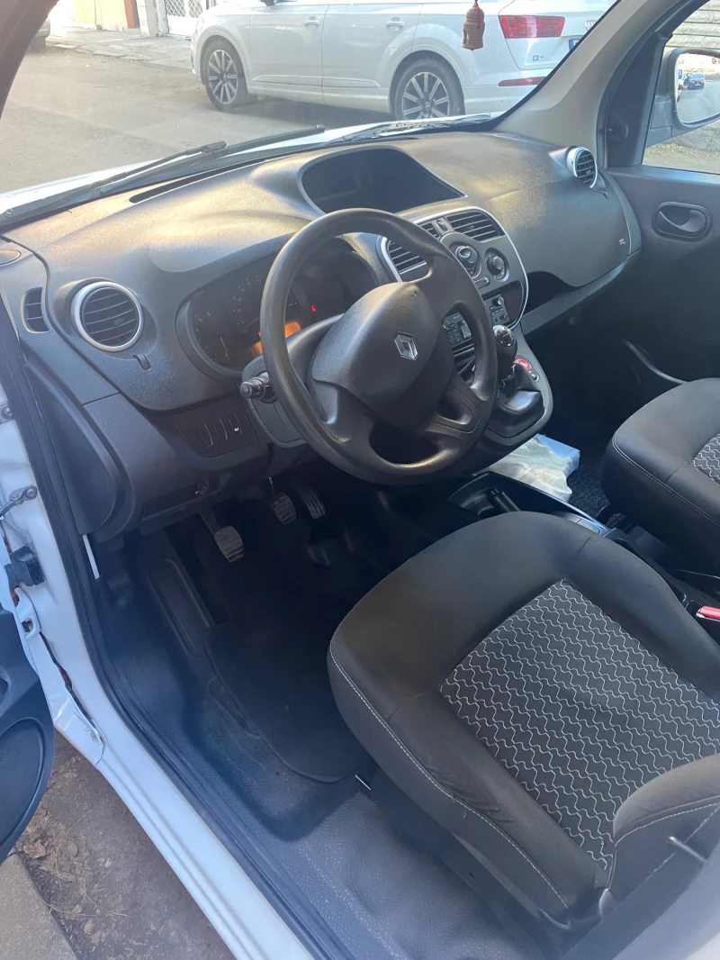 Renault Kangoo, снимка 7 - Автомобили и джипове - 48140884