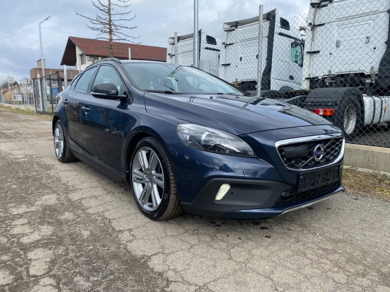 Volvo V40 Cross Country T5 AWD Дистроник ТОП СЪСТОЯНИЕ, снимка 6 - Автомобили и джипове - 48250487