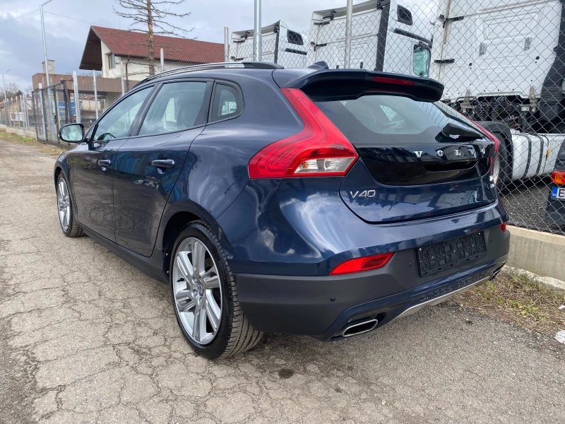 Volvo V40 Cross Country T5 AWD Дистроник ТОП СЪСТОЯНИЕ, снимка 3 - Автомобили и джипове - 48250487