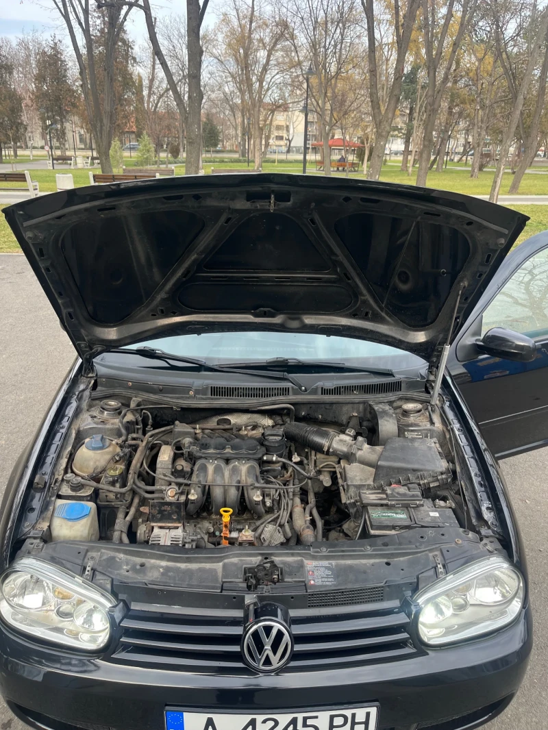 VW Golf R32, снимка 14 - Автомобили и джипове - 48589357