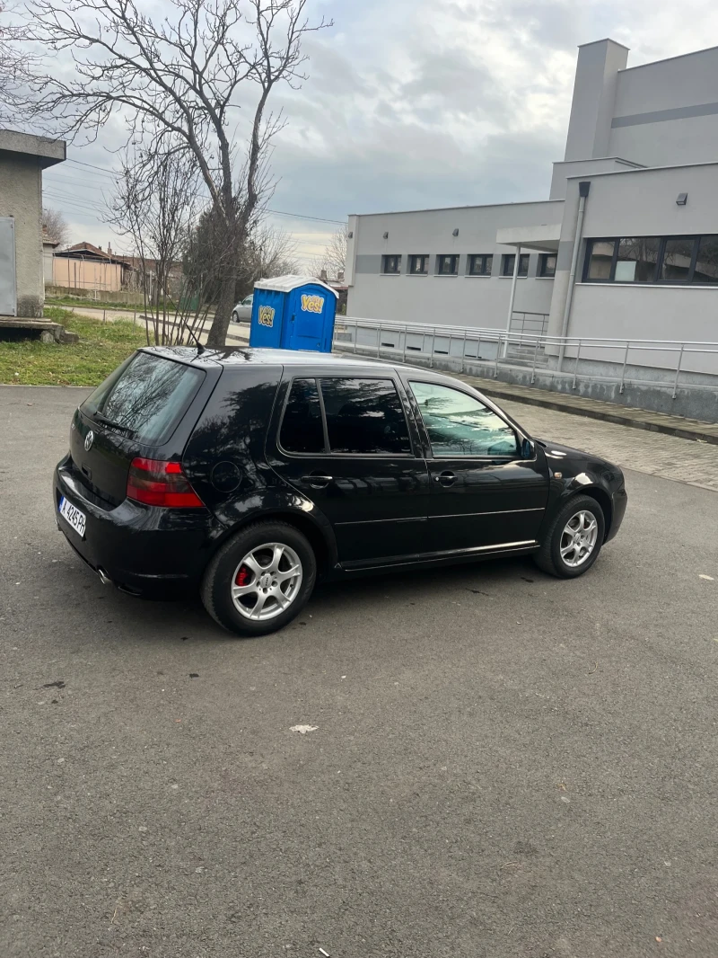 VW Golf R32, снимка 5 - Автомобили и джипове - 48589357