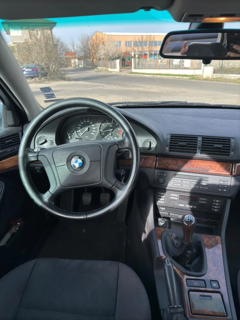 BMW 520 E39, снимка 8 - Автомобили и джипове - 49507604