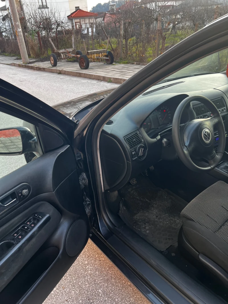 VW Golf Продавам VW Golf 4 1.9 TDI 110 к.с. , снимка 8 - Автомобили и джипове - 52775228