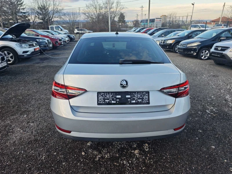 Skoda Superb 1.6/120KC, снимка 8 - Автомобили и джипове - 53112435