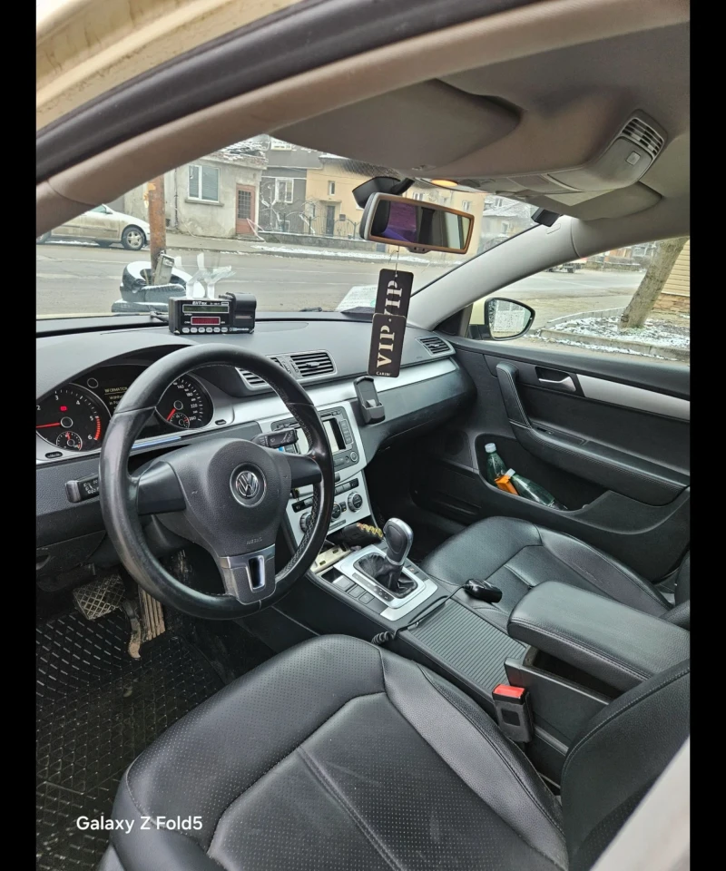 VW Passat 2.0 TDI, снимка 10 - Автомобили и джипове - 53430519