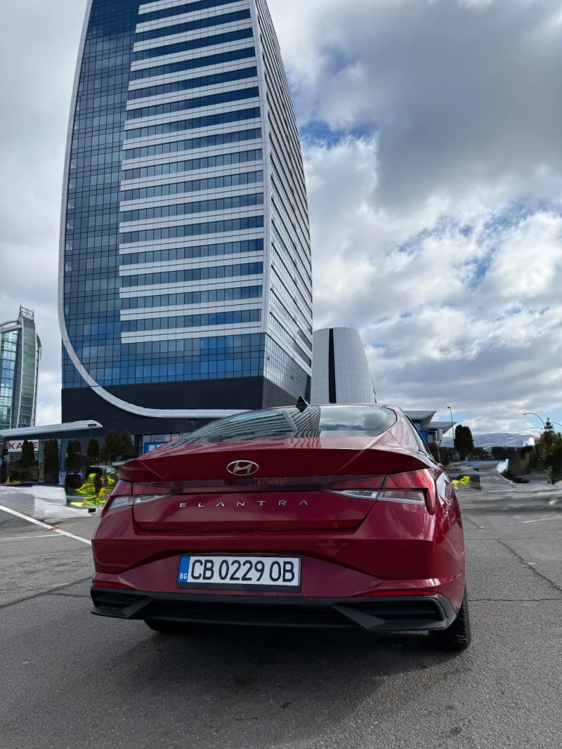 Hyundai Elantra 2023 2.0 бензин 8 скорости автомат , снимка 8 - Автомобили и джипове - 53434432