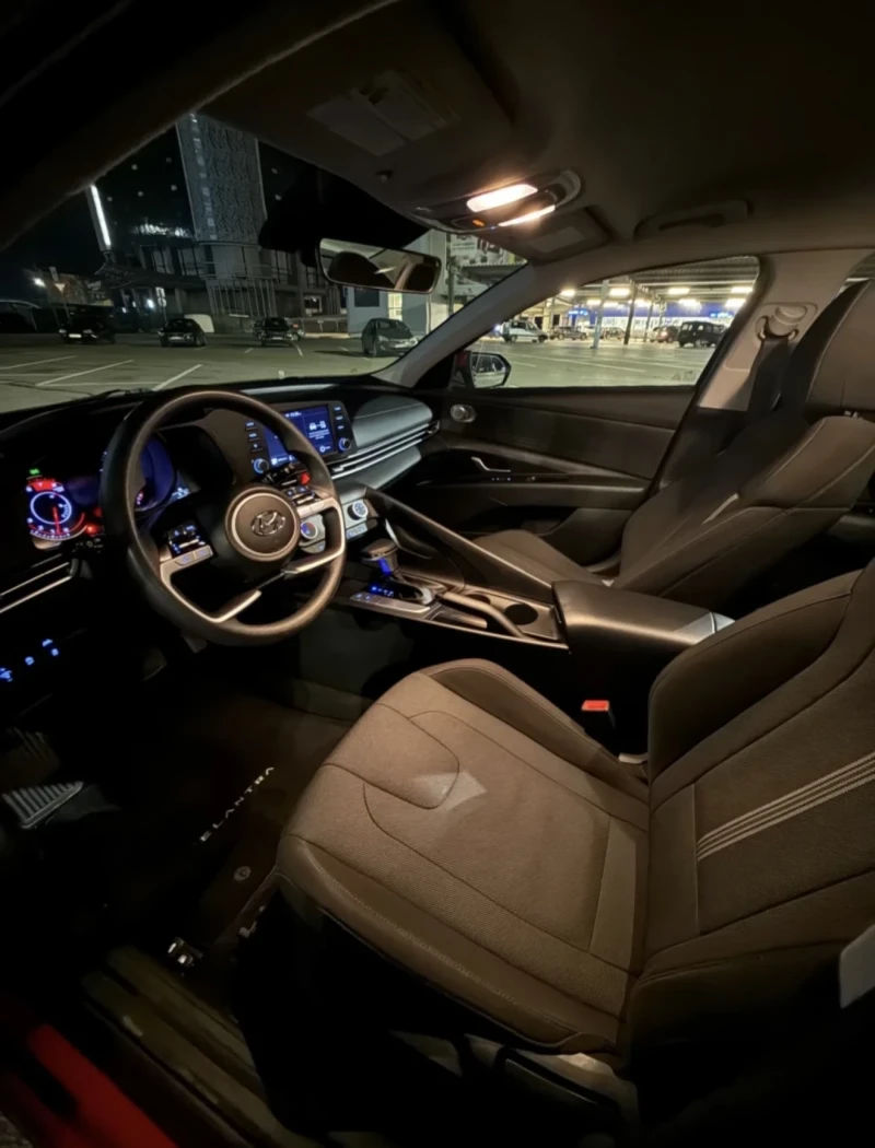 Hyundai Elantra 2023 2.0 бензин 8 скорости автомат , снимка 11 - Автомобили и джипове - 53434432