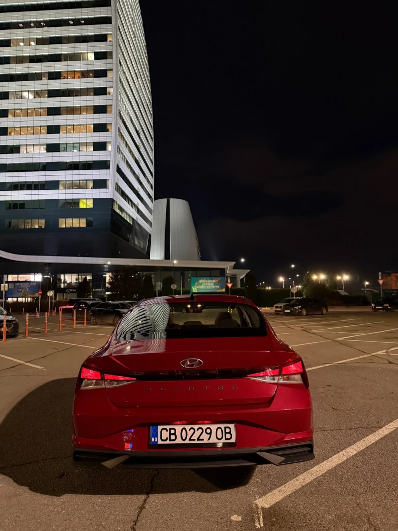 Hyundai Elantra 2.0, снимка 6 - Автомобили и джипове - 53434432