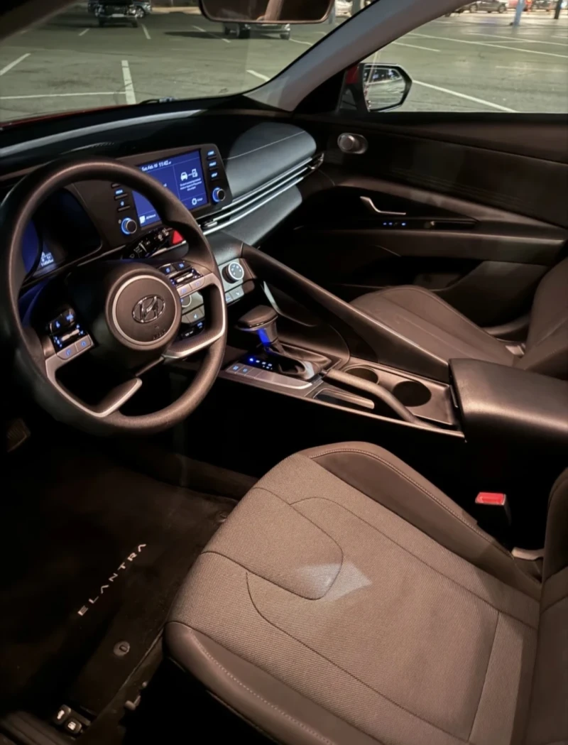 Hyundai Elantra 2023 2.0 бензин 8 скорости автомат , снимка 12 - Автомобили и джипове - 53434432