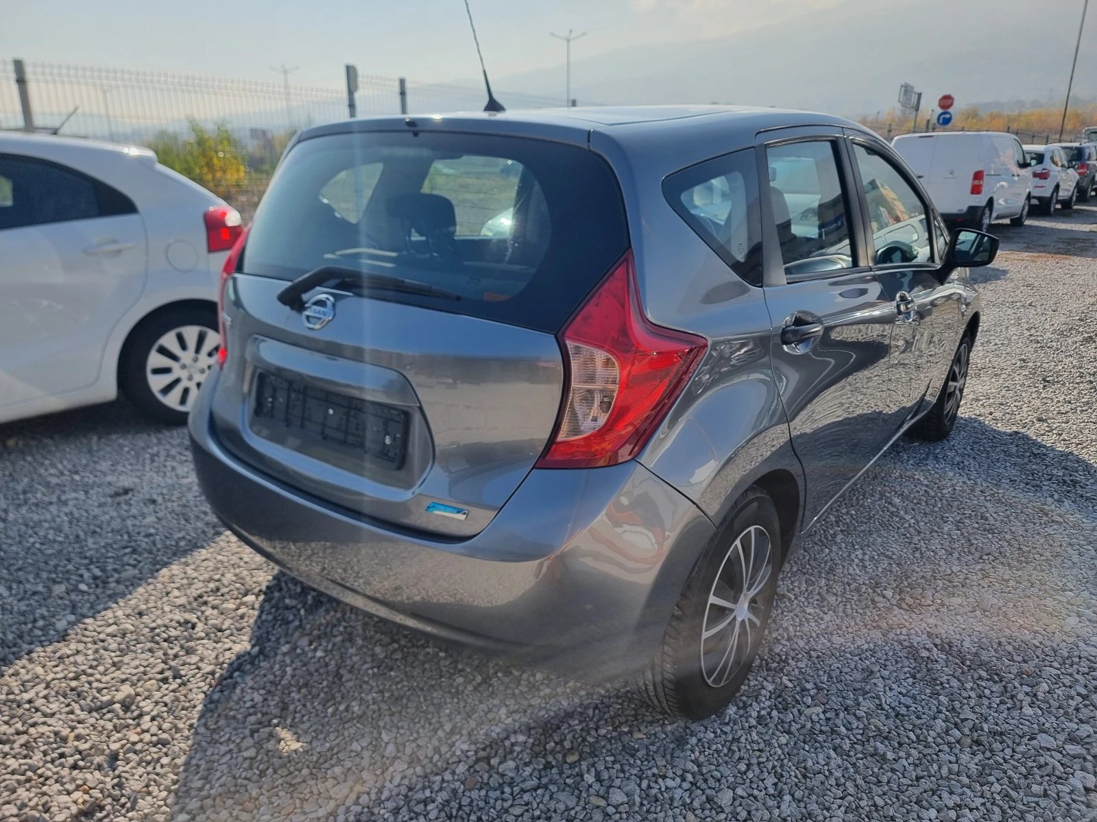 Nissan Note 1.2i ГАЗ КЛИМАТИК  - изображение 3