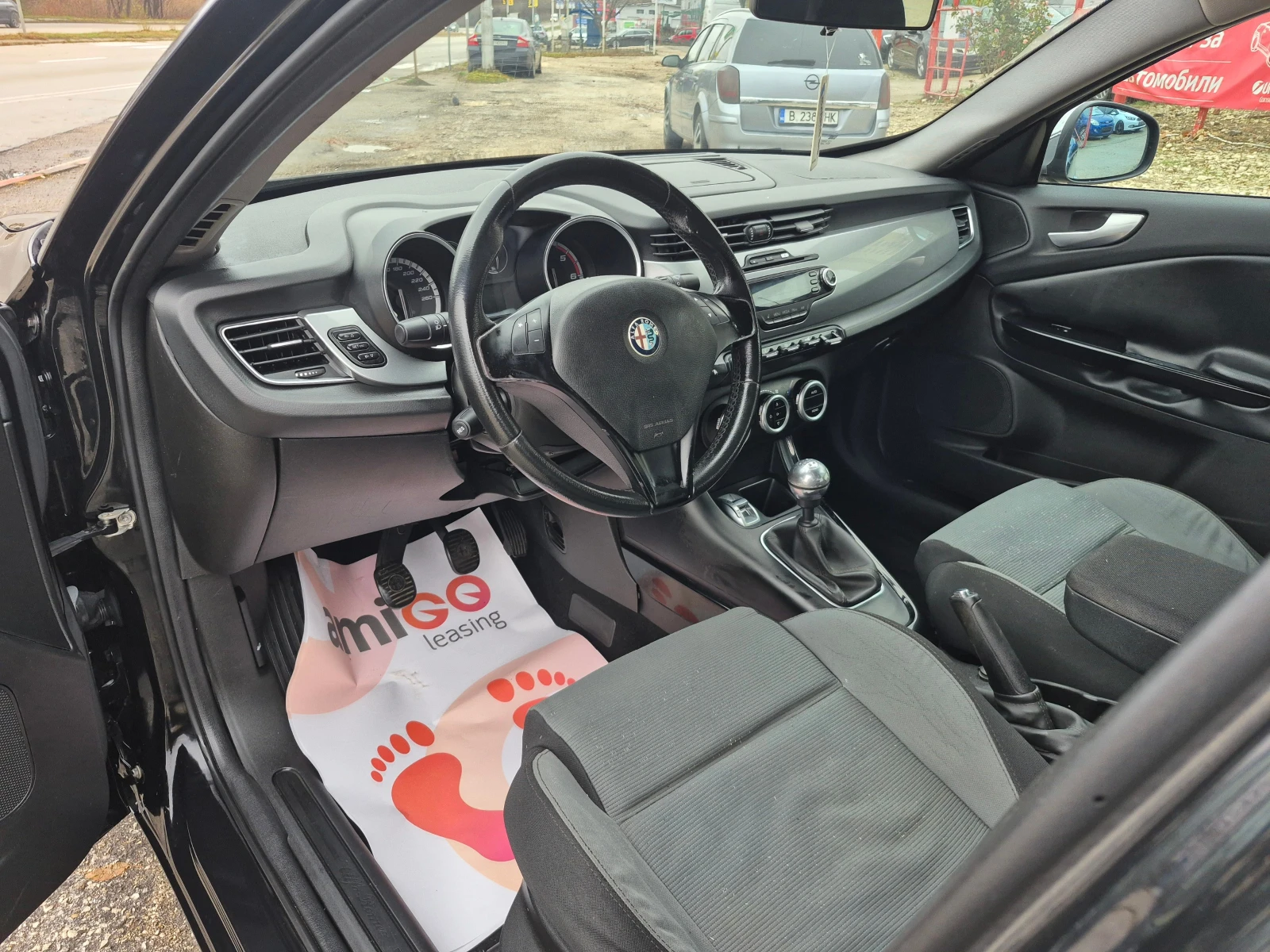 Alfa Romeo Giulietta 1.6 JTDm-2 - изображение 9