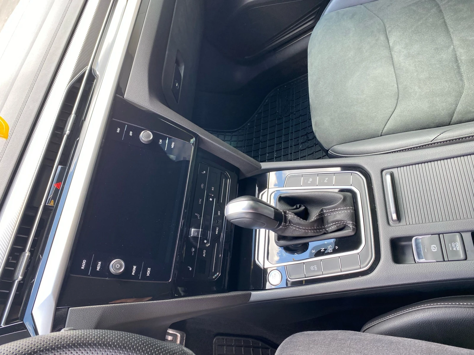 VW Arteon 2.0 TDI 150 k.�. R-LINE | Mobile.bg � ����������� 15