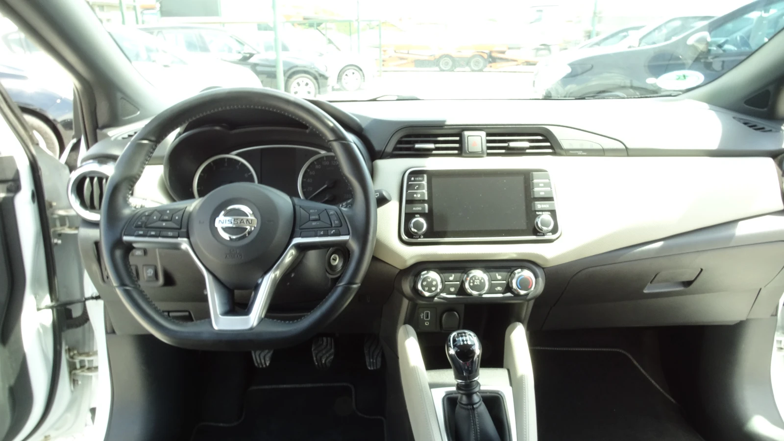 Nissan Micra 1.0 I * NAVI* KAMERA*  | Mobile.bg   11