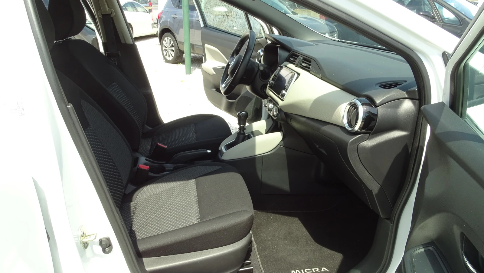 Nissan Micra 1.0 I * NAVI* KAMERA*  - изображение 7