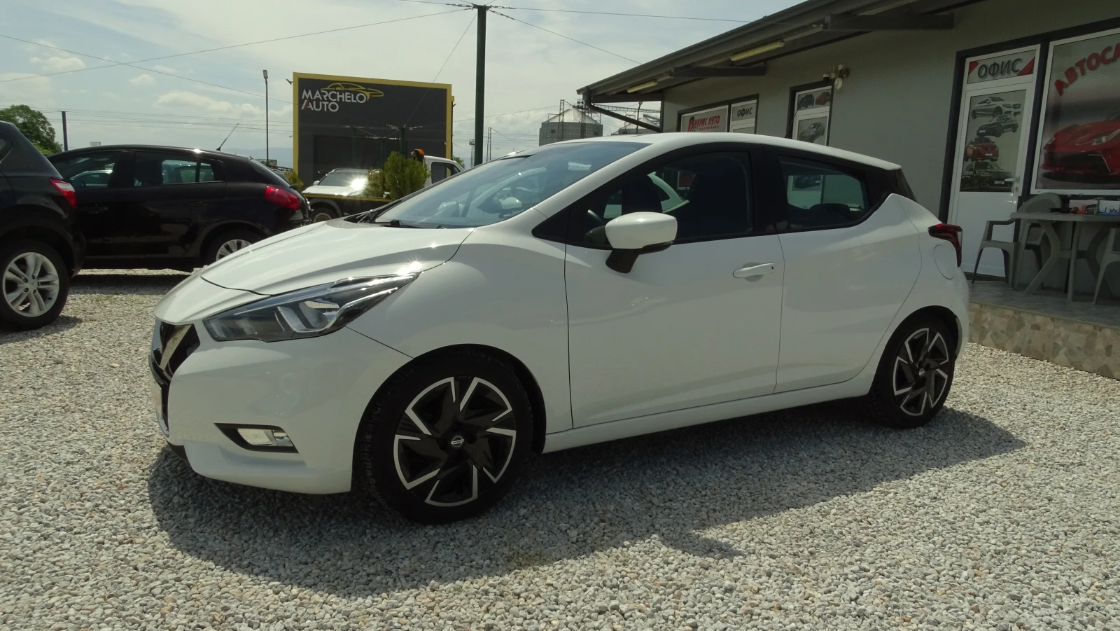 Nissan Micra 1.0 I * NAVI* KAMERA*  - изображение 2