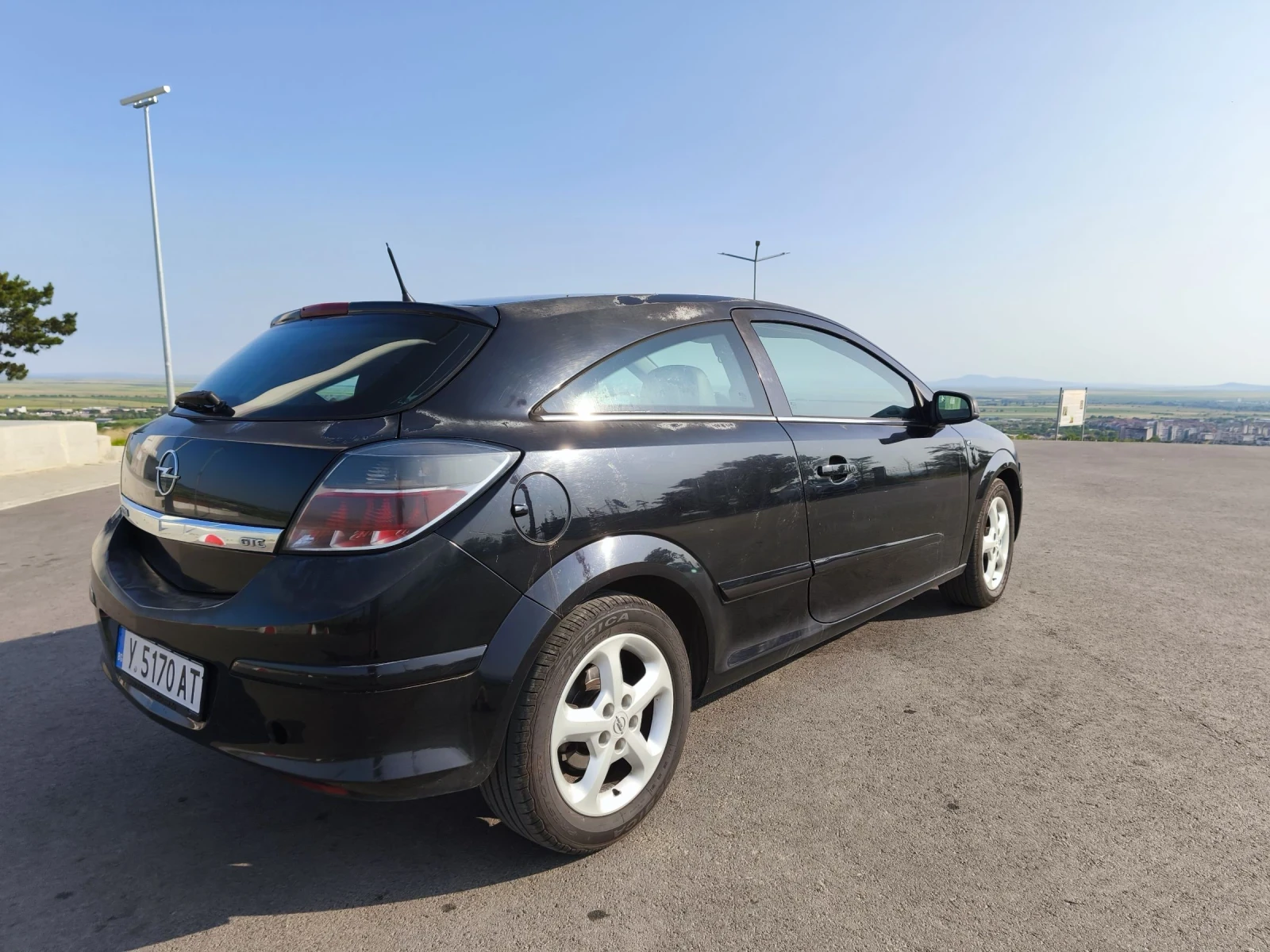 Opel Astra GTC - изображение 6