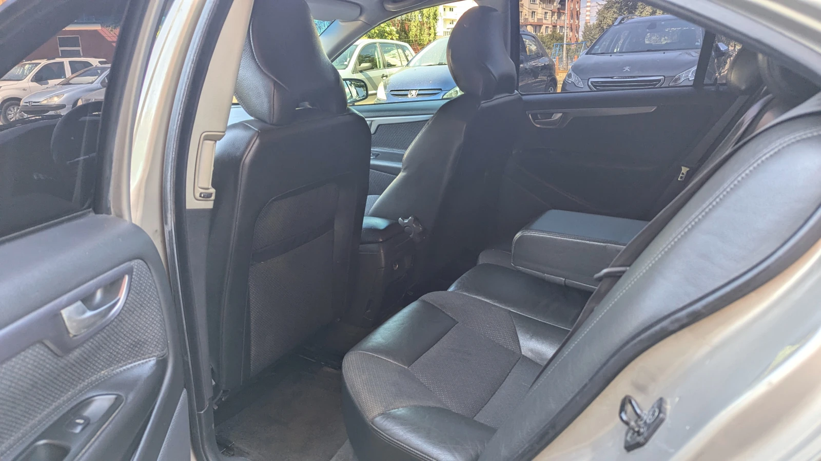 Volvo S60 T5 - изображение 9