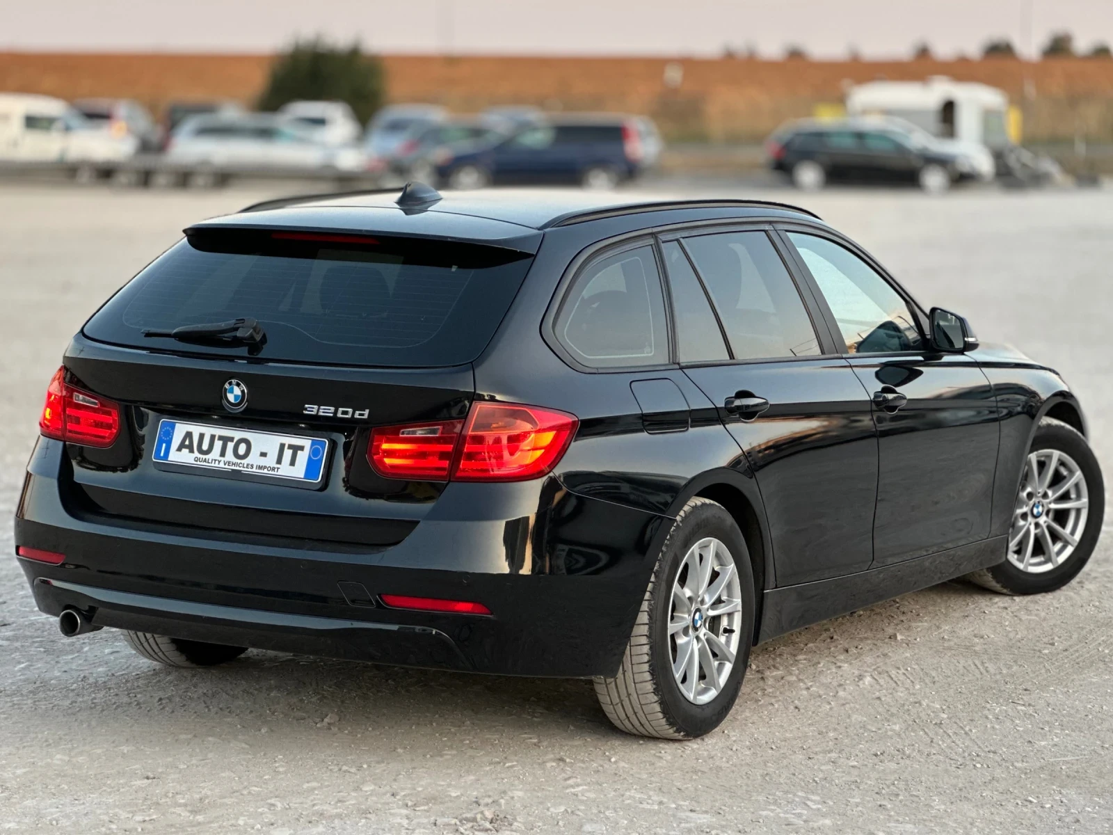 BMW 320 8 ZF / 184HP / PROFESSIONAL NAVI / DYNAMIC LED - изображение 6