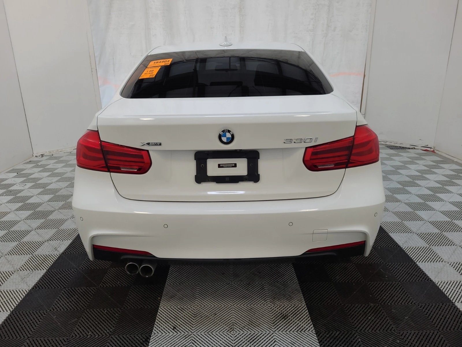 BMW 330 I xDrive* ЦЕНА ДО БЪЛГАРИЯ* (CARFAX) - изображение 4