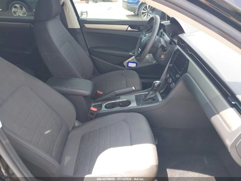 VW Passat 2.0L I-4 DI, DOHC, VVT, TURBO, 174HP Front Wheel | Mobile.bg   10