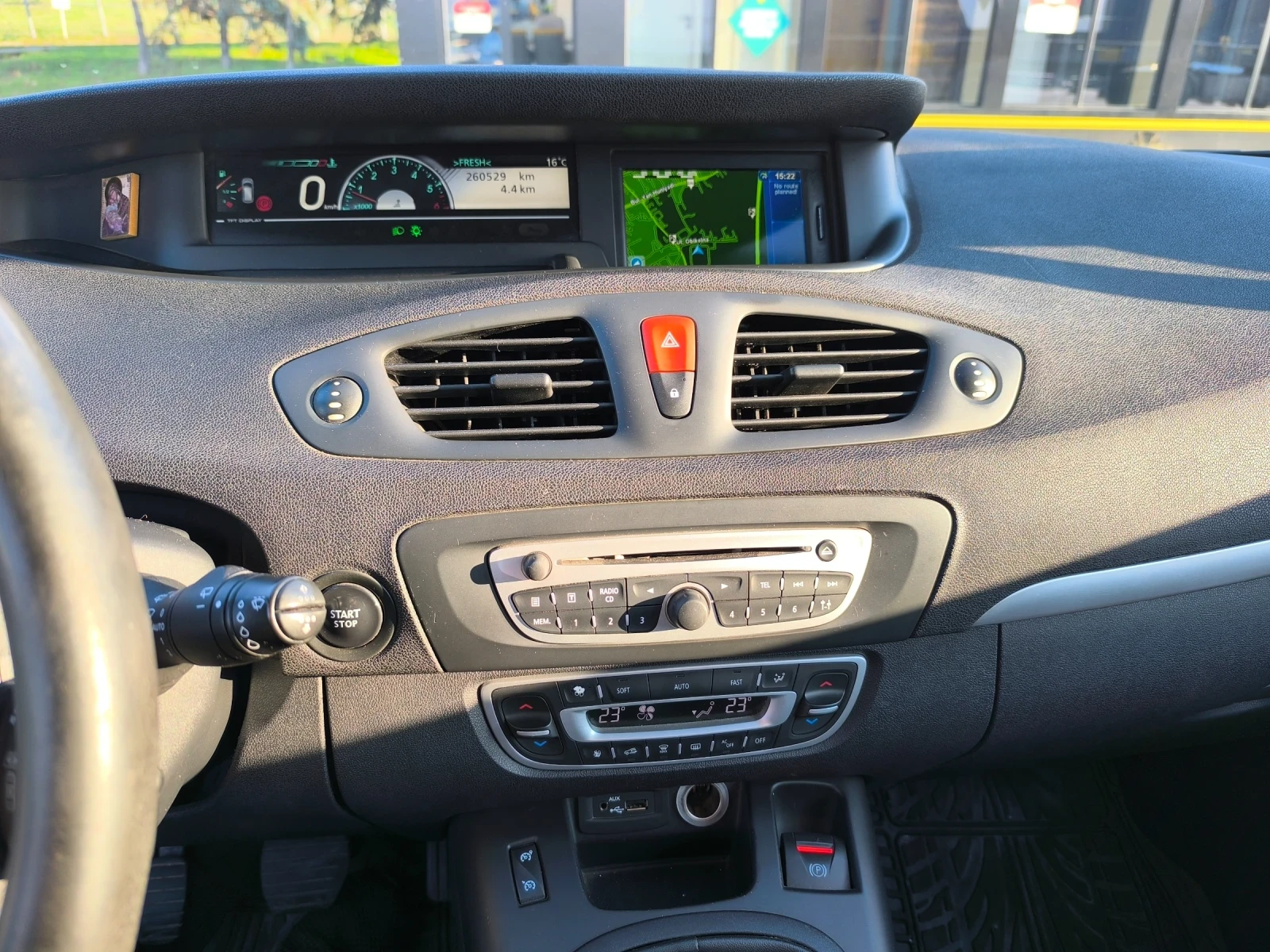 Renault Scenic 1.5 dci  - изображение 8