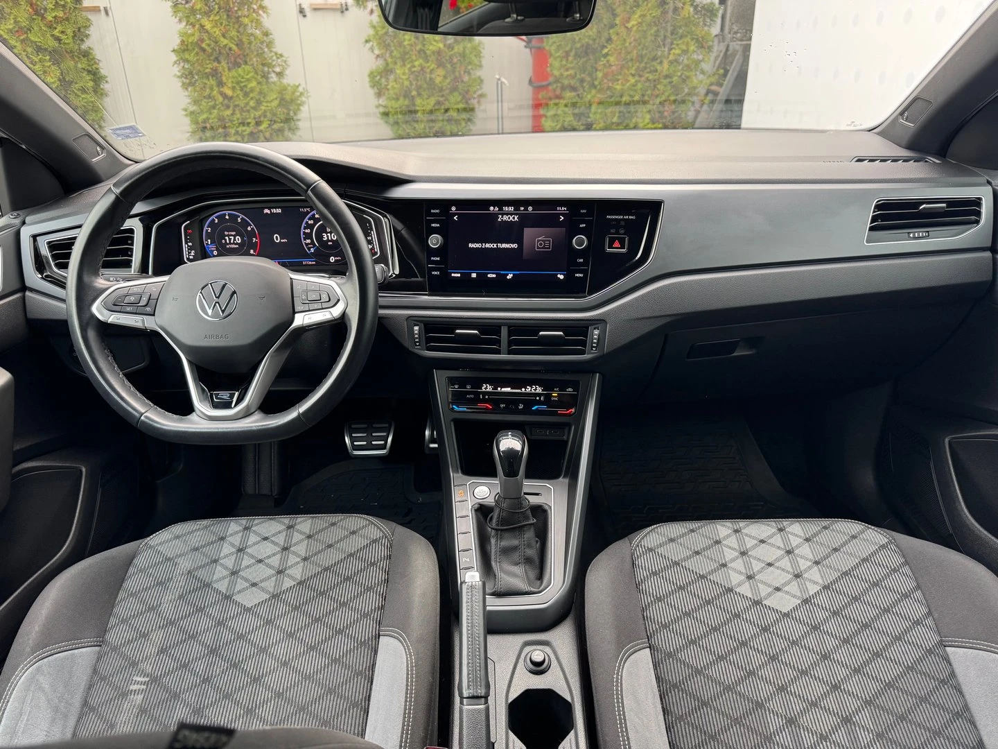 VW Taigo R-Line 1.5 TSI OPF DSG - изображение 9