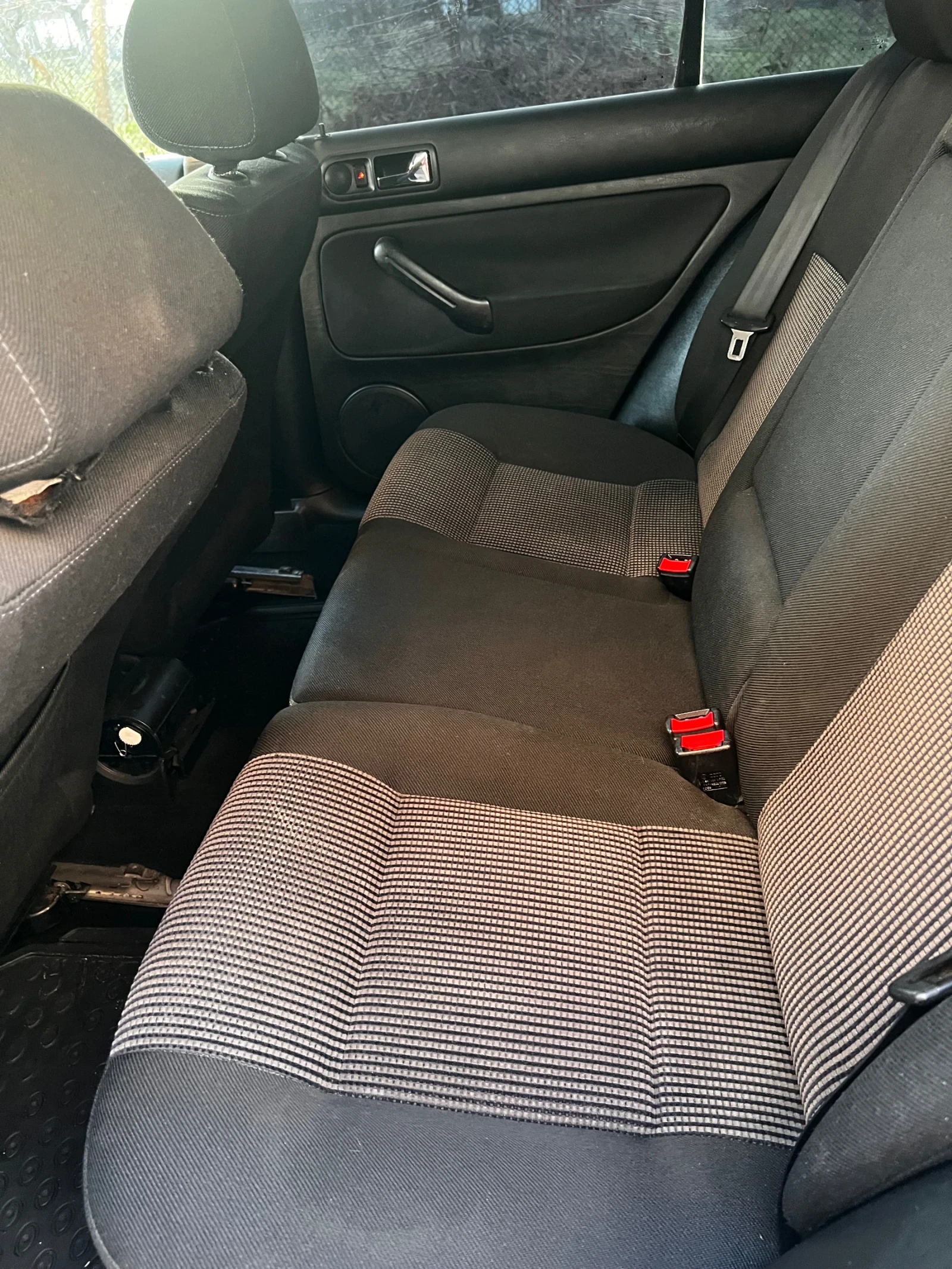 VW Golf Продавам VW Golf 4 1.9 TDI 110 к.с.  - изображение 4