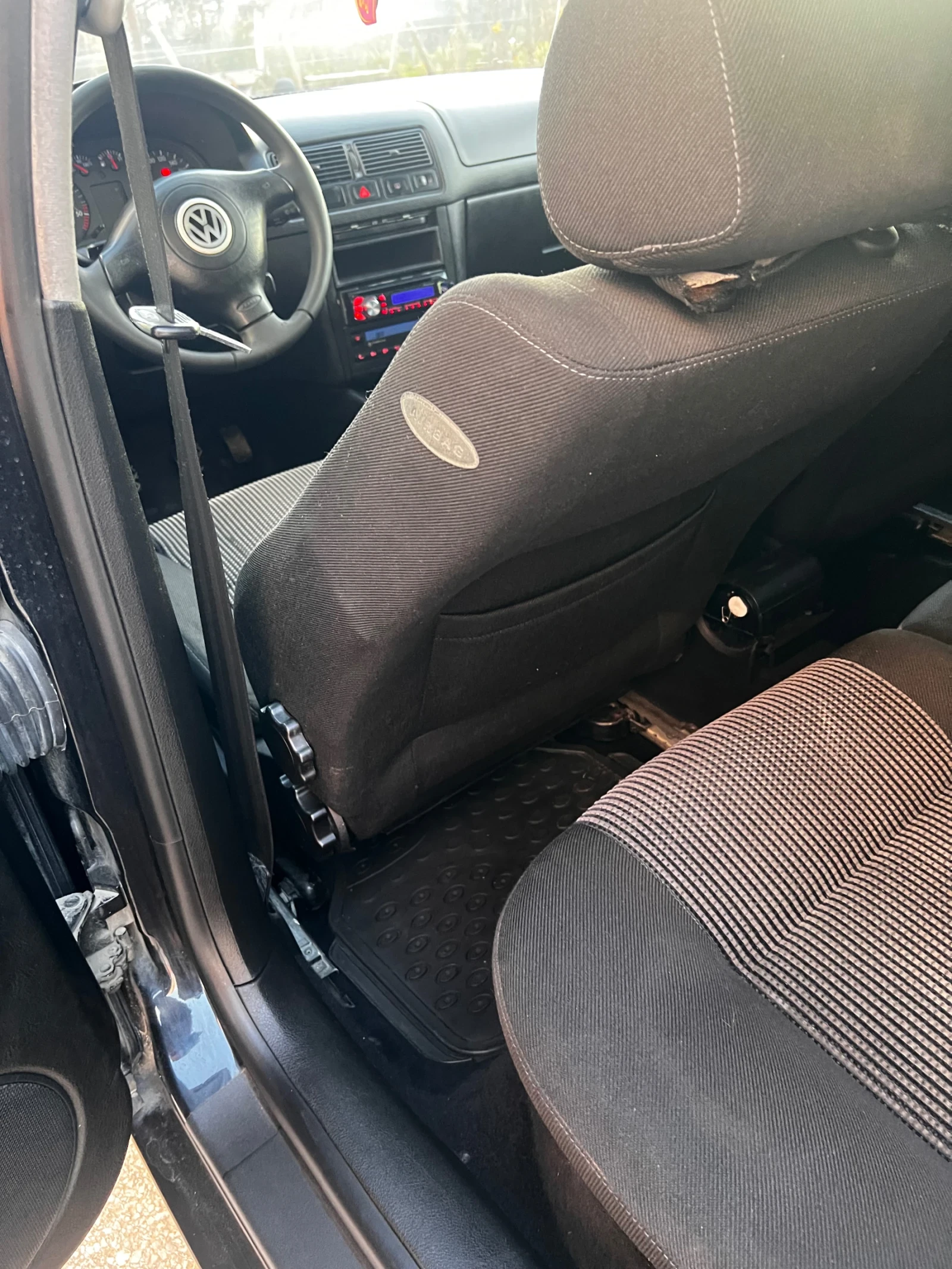 VW Golf Продавам VW Golf 4 1.9 TDI 110 к.с.  - изображение 5