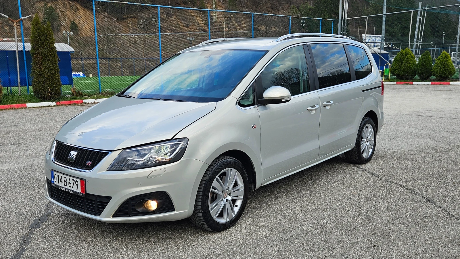 Seat Alhambra 2.0 Tdi AVTOMAT/NAVIG/7mesta/FR /UNIKAT, снимка 2 - Автомобили и джипове - 54002917